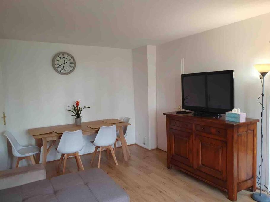 Appartement Disney Paris Серри Экстерьер фото